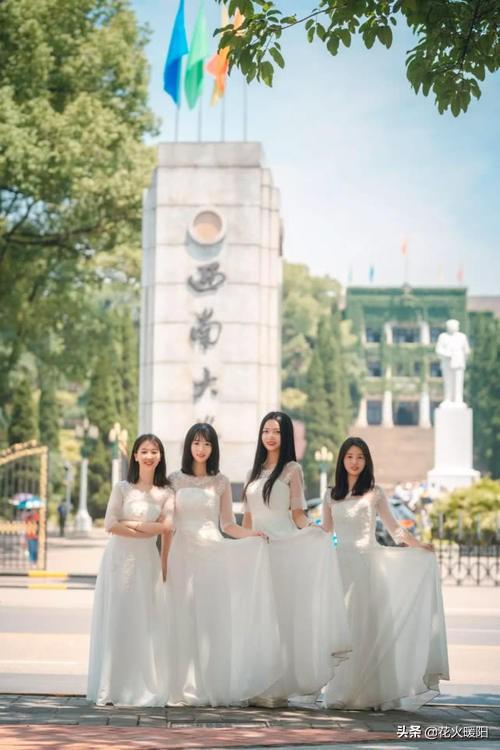 西南財(cái)經(jīng)大學(xué)最新校草，蛻變之路，自信成就夢(mèng)想之路